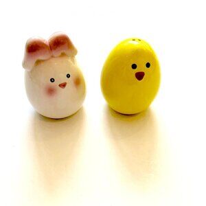 Easter decor, Bunny & Chick, Ceramic, Salt & Pepper Shakers